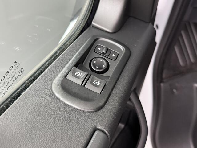Nissan INTERSTAR 2.3DCI 165PK Dubbellucht Bakwagen+Laadklep | Dakspoiler | Airco | Cruise | 3-Zits – foto 8