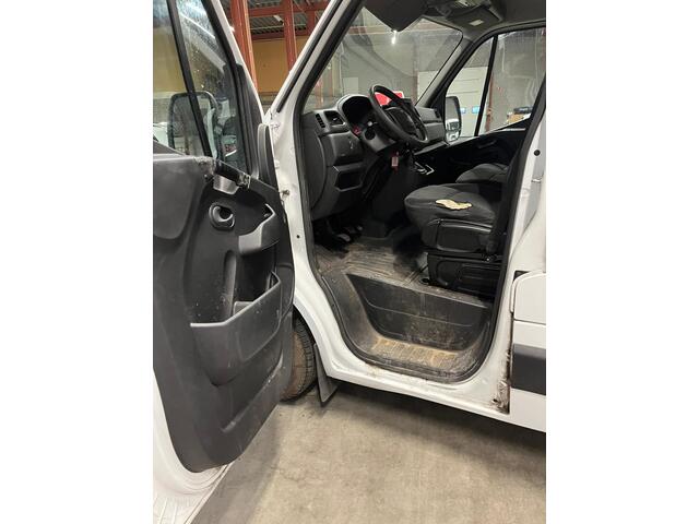 Nissan INTERSTAR 2.3 dCi L2H2 N-Connecta – foto 6