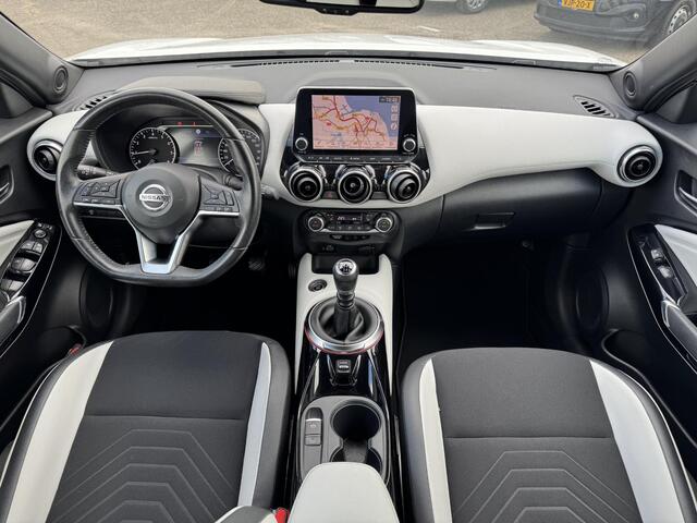 Nissan JUKE 1.0 DIG-T N-Design Interior Pack 'Chic White' | Navigatie | Camera | Apple Carplay/Android Auto | Stoelverwarming | BOSE Audio | 19'' Velgen | Rijklaarprijs!