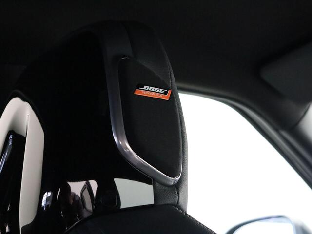 Nissan JUKE 1.6 Hybrid Tekna | Lederen bekleding | BOSE audio | 360-graden camera |