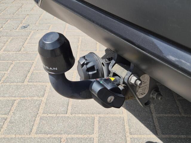 Nissan JUKE 1.0 DIG-T N-Design Automaat / Trekhaak Afneembaar / BOSE Audio Systeem / Interieur-pakket / Cold Climate Pack / Stoelverwarming voor / Achteruitrijcamera /
