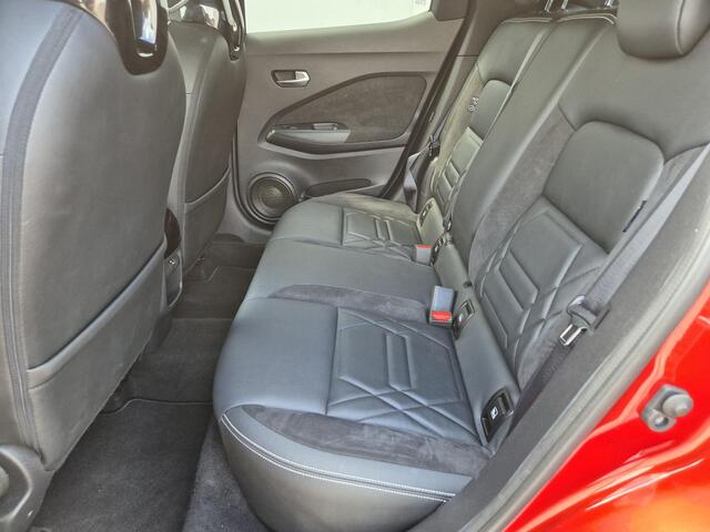 Nissan JUKE 1.0 DIG-T N-Design Automaat / Trekhaak Afneembaar / BOSE Audio Systeem / Interieur-pakket / Cold Climate Pack / Stoelverwarming voor / Achteruitrijcamera /