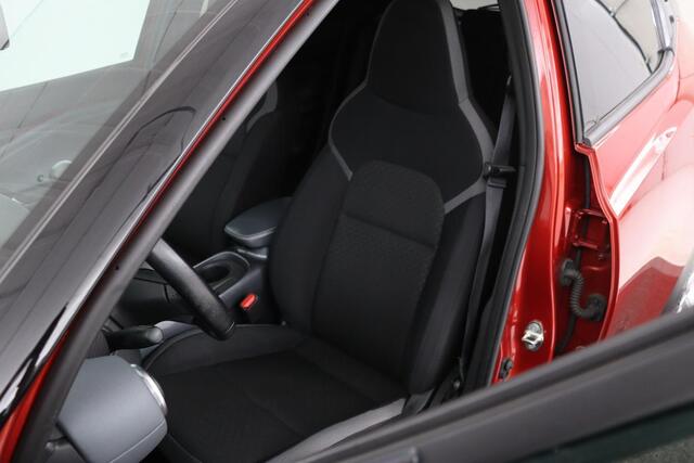 Nissan JUKE 1.0 DIG-T N-Connecta | Carplay | Camera | Full LED | Keyless | Climate control | Cruise control