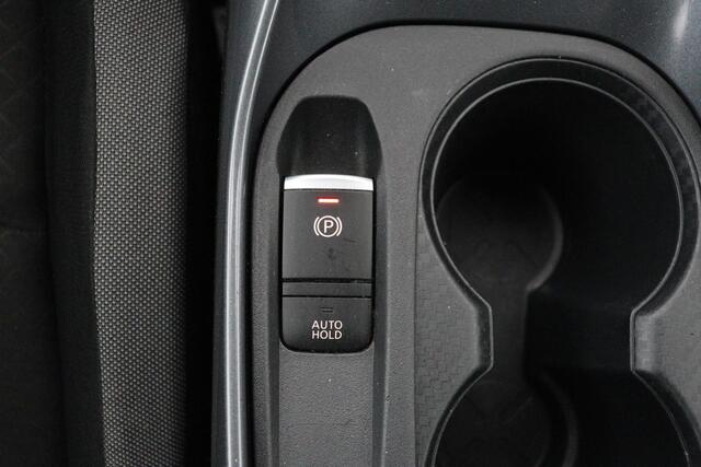 Nissan JUKE 1.0 DIG-T N-Connecta | Carplay | Camera | Full LED | Keyless | Climate control | Cruise control