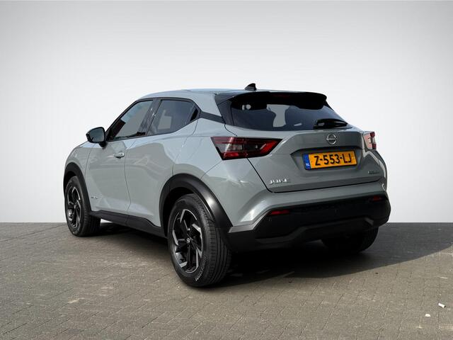 Nissan JUKE 1.6 Hybrid N-Connecta Parking Pack