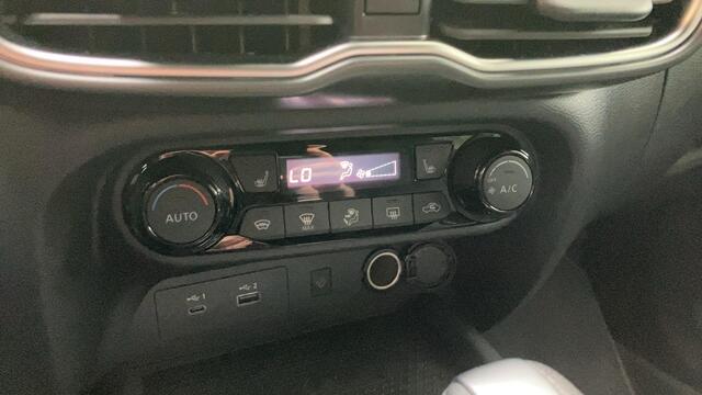 Nissan JUKE 1.6 Hybrid N-Connecta