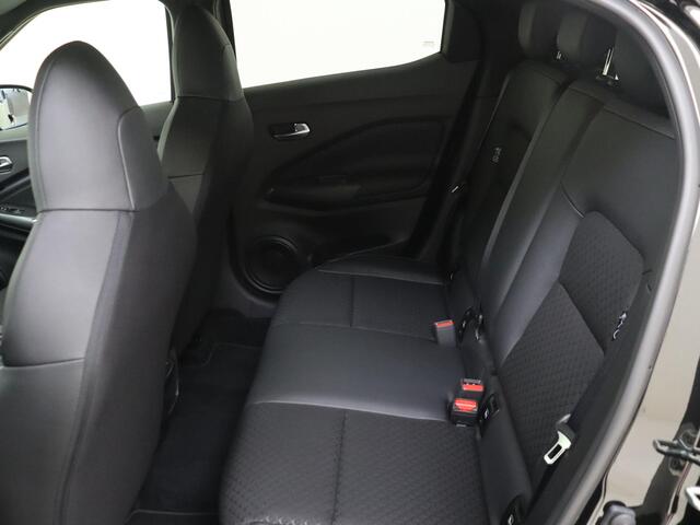 Nissan JUKE 1.6 Hybrid N-Connecta | Parelmoer | Navi | Carplay/Android auto | Digitale infotainment | 18" velgen | LED | Clima