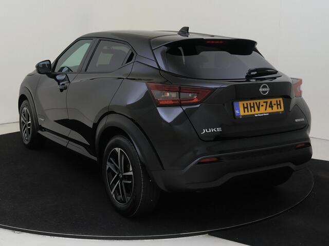 Nissan JUKE 1.6 Hybrid N-Connecta | Parelmoer | Navi | Carplay/Android auto | Digitale infotainment | 18" velgen | LED | Clima