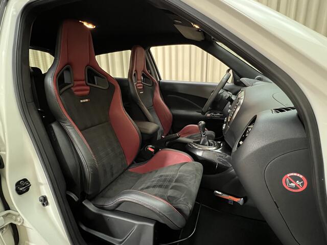 Nissan JUKE 1.6 DIG-T Nismo RS *FULL BUCKET SEATS* Sport Select / Camera / Keyless / Navigatie / Cruise / 18'' LMV / ECC