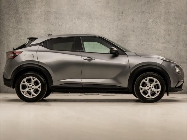 Nissan JUKE 1.0 DIG-T N-Connecta Sport (APPLE CARPLAY, GROOT NAVI, CAMERA, CLIMATE, SPORTSTOELEN, GETINT GLAS, KEYLESS, LED KOPLAMPEN, ZWART HEMEL, NIEUWSTAAT)