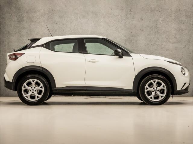 Nissan JUKE 1.0 DIG-T Acenta Sport (APPLE CARPLAY, GROOT NAVI, CAMERA, GETINT GLAS, LM VELGEN, LED KOPLAMPEN, SPORTSTOELEN, CRUISE, ZWART HEMEL, NIEUWE APK, NIEUWSTAAT)