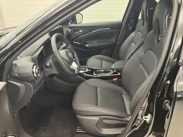 Nissan JUKE 1.6 Hybrid Tekna / ¤3500,- Eindejaarsvoordeel / Nieuw uit Voorraad Leverbaar / Lederen Bekleding / Bose Premium Audio / Technology Pack /Stoel- en Stuurverwarming / Voorruitverwarming / 19 Inch Velgen /