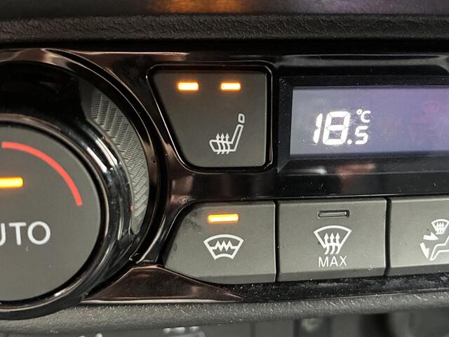 Nissan JUKE 1.0 DIG-T N-Connecta / Fabrieksgarantie t/m 10-04-2028 / Cold Pack / Trekgewicht 1250 KG / all-season banden / Apple Carplay Android Auto / Stuur-, Stoel en Voorruit verwarming / Achteruitrijcamera / Keyless Entry/Start / Draadloze telefoon lader /