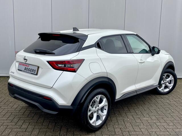 Nissan JUKE 1.0 DIG-T N-Connecta Automaat Navigatie ( via Apple Carplay/Android auto ), Climate Control, Cruise Control, 17"Lm, Achteruiterijcamera