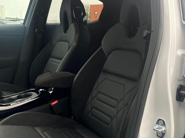 Nissan JUKE 1.6 Hybrid Red-Line Edition 143PK | Rijklaarprijs! | Limited Edition 1 of 25 | Rode Details | BOSE Audio | Adaptieve Cruise Control | 360 Camera | Stoel,- Stuur en Voorruitverwarming | 19'' Inch Zwarte Velgen | Zwart Leder Interieur | Apple CarPlay & Andr