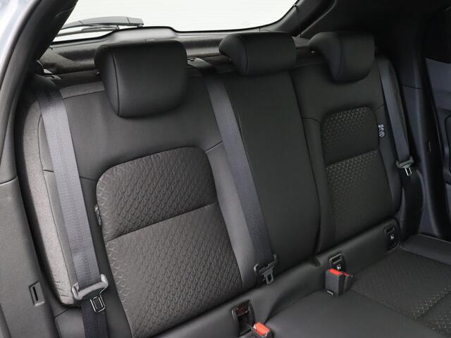 Nissan JUKE N-Design Enigma Black + Cold Pack Hybrid 143 | 17" Lichtmetalen velgen | 19" lichtmetalen velgen "Akari" | 7" TFT kleurendisplay