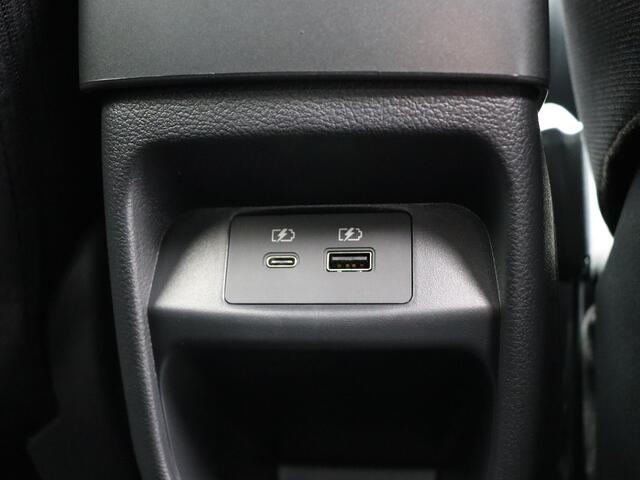 Nissan JUKE N-Design Enigma Black + Cold Pack Hybrid 143 | 17" Lichtmetalen velgen | 19" lichtmetalen velgen "Akari" | 7" TFT kleurendisplay