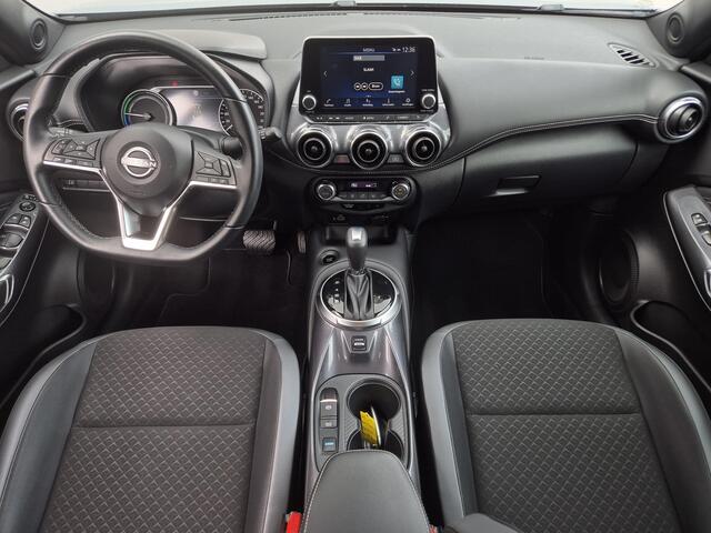 Nissan JUKE 1.6 Hybrid N-Connecta / Navigatie via Apple Carplay of Android Auto / Achteruitrijcamera / Keyless Entry/Start / Cruise control / Climate control / Parkeersensoren voor en achter /