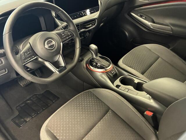 Nissan JUKE 1.0 DIG-T N-Design NIEUW UIT VOORRAAD LEVERBAAR | Verwarmbaar stuurwiel | Voorruitverwarming | Stoelverwarming | Navigatiesysteem | Apple CarPlay & Android Auto | Parkeersensoren voor- en achter | Climate Control | 10 jaar fabrieksgarantie