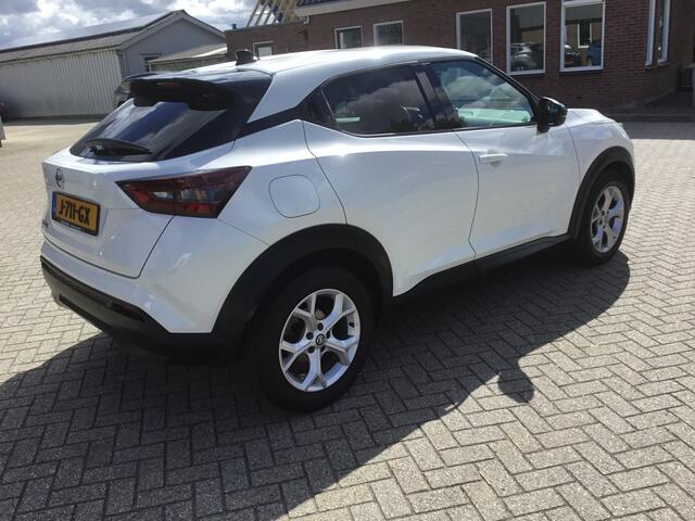 Nissan JUKE 1.0 DIG-T MT6 N-Connecta