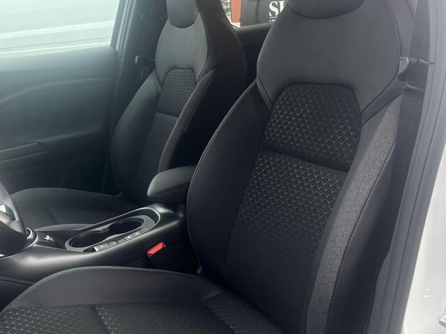 Nissan JUKE 1.6 Hybrid N-Sport 143PK | Rijklaarprijs! 6000 EURO KORTING! | Automaat | 360 Camera | Adaptieve Cruise Control | Stoel- en Stuurverwarming | Dodehoekdetectie | Apple CarPlay & Android Auto | Nieuw uit voorraad leverbaar!