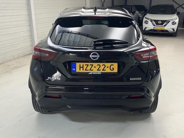 Nissan JUKE 1.6 Hybrid Tekna / Dealer Onderhouden / Apple CarPlay/Android Auto / Lederen bekleding / 19 Inch Wielen / Bose Audio / 360 Graden Camera / Adaptive Cruise Control / Climate Control / Dodehoek Detectie /