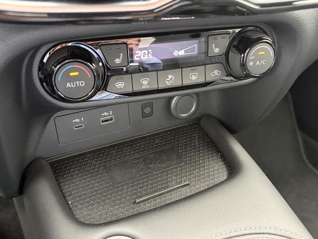 Nissan JUKE 1.6 Hybrid Tekna / Adaptieve cruise control / 360 Graden camera / BOSE / Lederen bekleding /