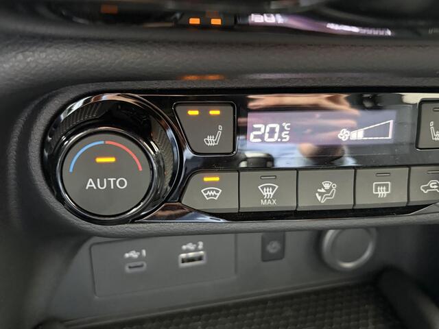 Nissan JUKE 1.6 Hybrid Tekna / Adaptieve cruise control / 360 Graden camera / BOSE / Lederen bekleding /