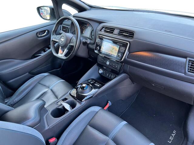 Nissan LEAF Tekna 40 kWh | DEALER ONDERHOUDEN | FULL OPTION | 360 CAMERA | 12 MAANDEN GARANTIE |