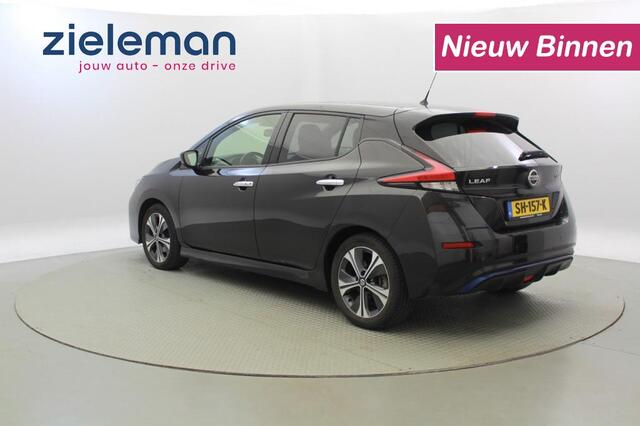 Nissan LEAF 2.Zero Edition 40kWh - Camera, Stoel/stuur verwarm. SOH 100%