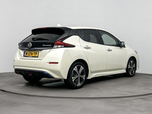 Nissan LEAF Tekna 40 kWh 150PK | Navigatie | Half-Leder | 360 Graden Camera | Stoel- en Stuurverwarming