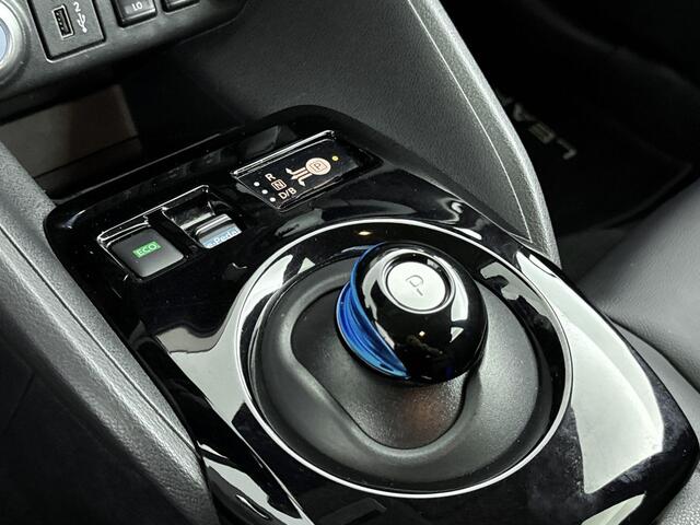 Nissan LEAF Tekna 40 kWh 150PK | Navigatie | Half-Leder | 360 Graden Camera | Stoel- en Stuurverwarming