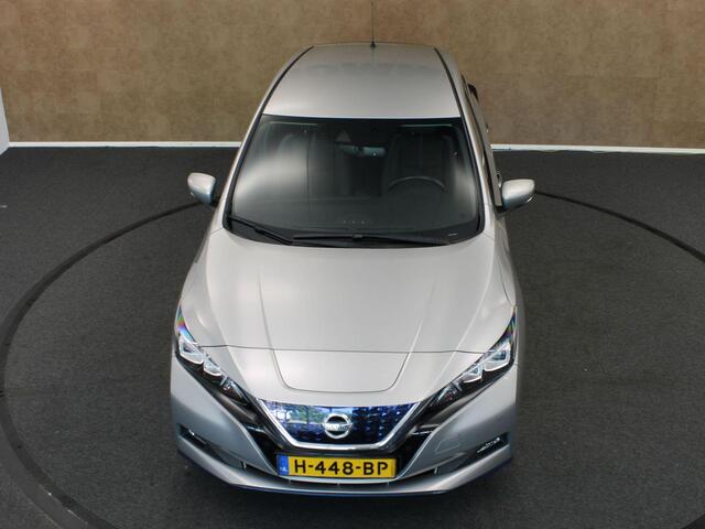 Nissan LEAF e+ Tekna 62 kWh -ORIGINEEL NEDERLANDSE AUTO - AFKOMSTIG VAN 1E EIGENAAR - 62 KWH - TREKHAAK - LEDER/ ALCANTARA BEKELDING - VOORSTOELEN VERWARMD - STUUR VERWARMD - BOSE AUDIO - 2 LAADKABELS - NAVIGATIE - DODEHOEK DETECTIE -