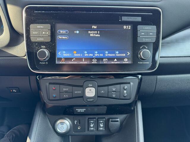 Nissan LEAF Tekna 40 kWh*Leder*Navigatie*Stoelverwarming*EXPORTPRIJS*