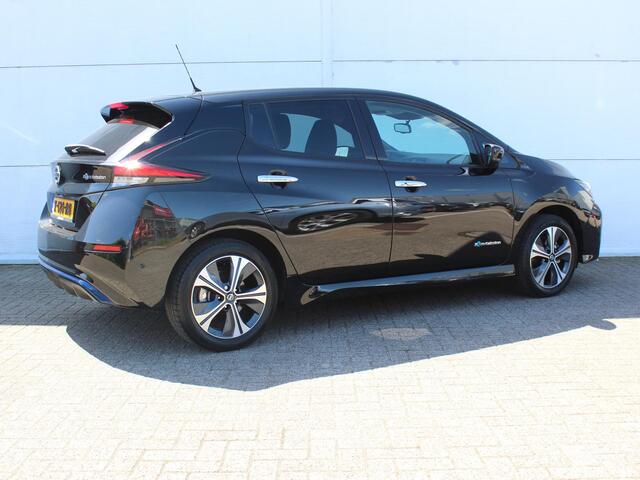 Nissan LEAF e+ Tekna 62 kWh / Lederen Bekleding / Bose / 360* camera / Warmtepomp / Stoelverwarming Voor & Achter /