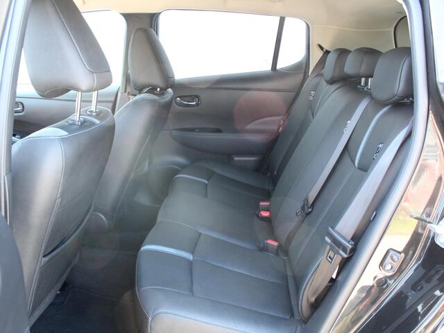 Nissan LEAF e+ Tekna 62 kWh / Lederen Bekleding / Bose / 360* camera / Warmtepomp / Stoelverwarming Voor & Achter /