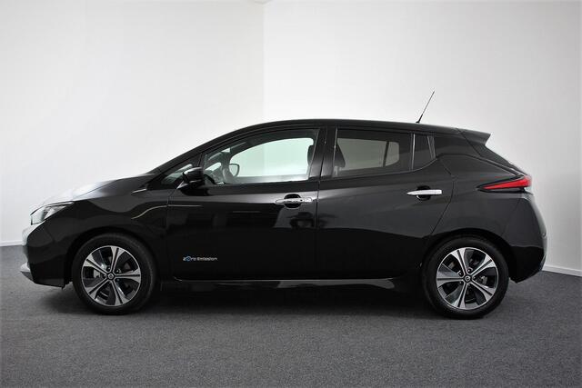 Nissan LEAF N-Connecta 40 kWh Automaat | Navigatie | Bluetooth | Cruise control | Camera | Parkeer sensoren |
