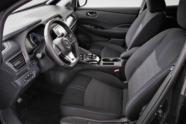 Nissan LEAF N-Connecta 40 kWh Automaat | Navigatie | Bluetooth | Cruise control | Camera | Parkeer sensoren |