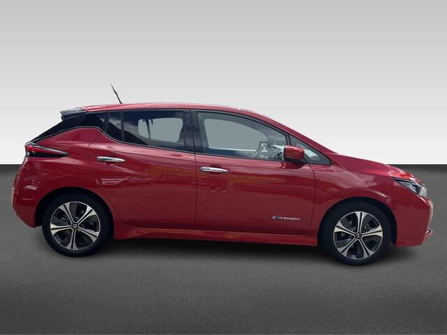 Nissan LEAF Tekna 40 kWh