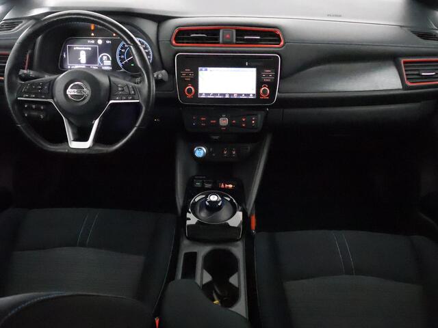 Nissan LEAF NISMO Pack N-Connecta 40 kWh | Accu 88% | Navigatie | Stoelverwarming | Privacy Glass |