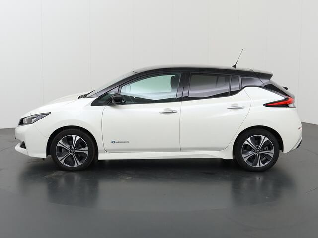 Nissan LEAF N-Connecta 40 kWh | SOH 90% | Navigatie | Parkeercamera | Stoelverwarming/verkoeling | Keyless Go |