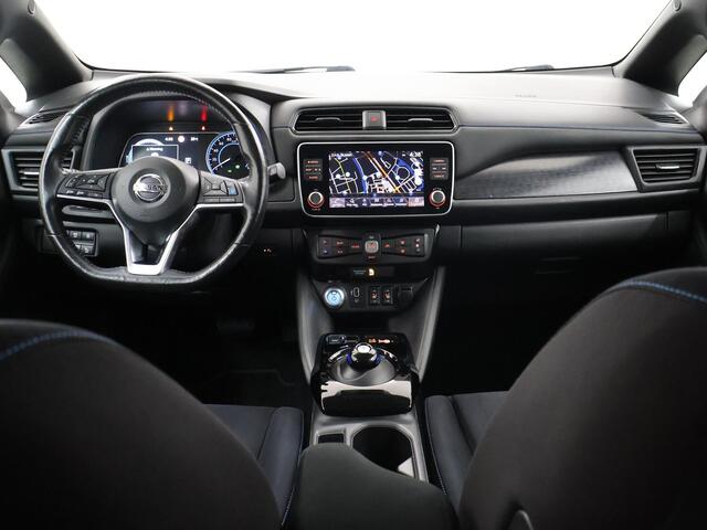 Nissan LEAF N-Connecta 40 kWh | SOH 90% | Navigatie | Parkeercamera | Stoelverwarming/verkoeling | Keyless Go |