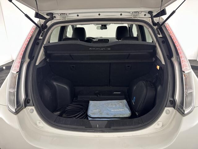 Nissan LEAF Tekna 30 kWh Aut. *LUXURY-LEATHER | FULL-LED | BOSE-SURROUND | TOP-VIEW | KEYLESS | NAVI-FULLMAP | ECC | HEATED-COMFORT-SEATS | CAMERA | DIGI-COCKPIT | 17"ALU*