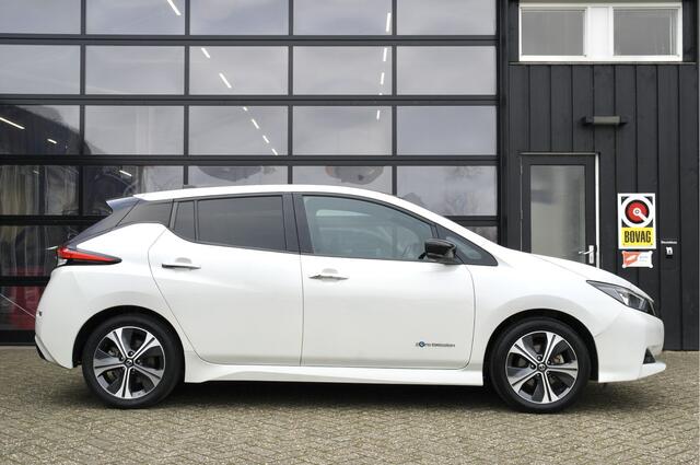 Nissan LEAF Tekna 40 kWh | Leder | Camera | NL-Auto | 360