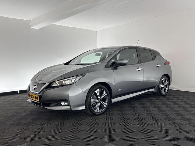 Nissan LEAF Tekna 40 kWh (INCL.BTW) Aut. *1/2LEATHER | FULL-LED | BOSE-SURROUND | ADAPTIVE-CRUISE | TOP-VIEW | KEYLESS | NAVI-FULLMAP | BLINDSPOT | DAB+ | ECC | PDC | HEATED-COMFORT-SEATS | TOWBAR | DIGI-COCKPIT | 17