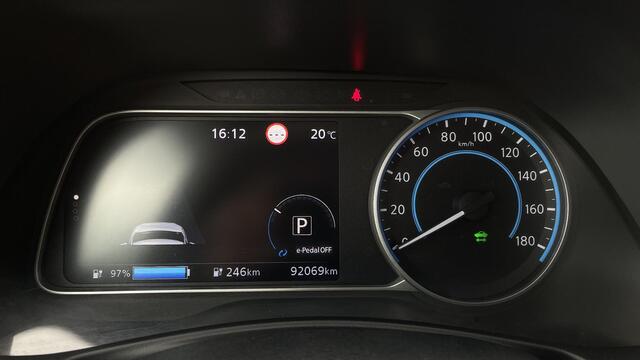 Nissan LEAF Tekna 40 kWh