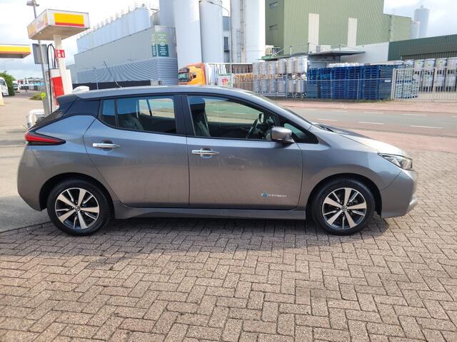 Nissan LEAF Acenta 40 kWh