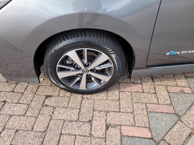 Nissan LEAF Acenta 40 kWh