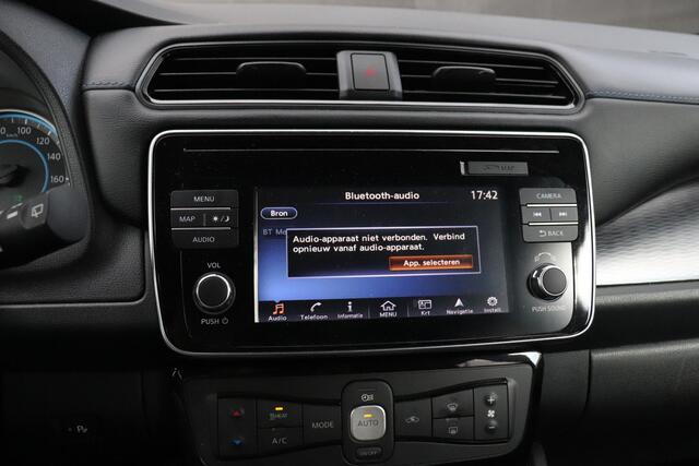 Nissan LEAF N-Connecta 40 kWh NAVIGATIE | LMV | CAMERA | LEDER