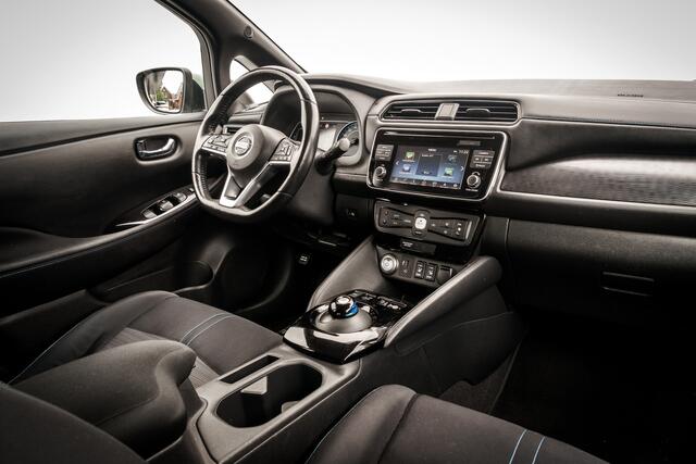 Nissan LEAF N-Connecta 40 kWh | Adapt. Cruise | 360 Camera | 17 inch LMV | Keyless | PDC
